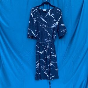 Mamalicious Maternity navy blue pattern tunic size XL